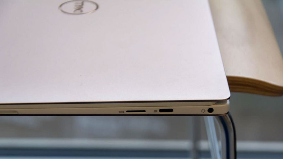 Dell XPS 13 (2019) Dell XPS 13 (2019)