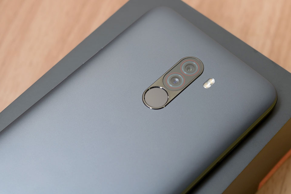 Pocophone F1 Pocophone F1