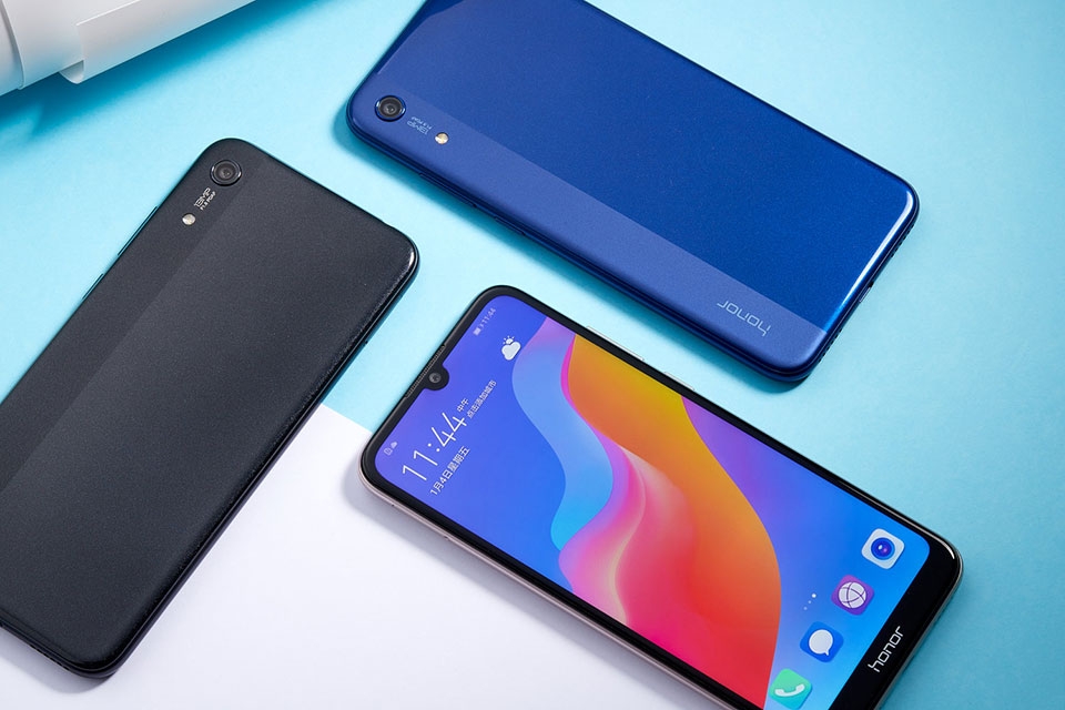 Honor Play 8A