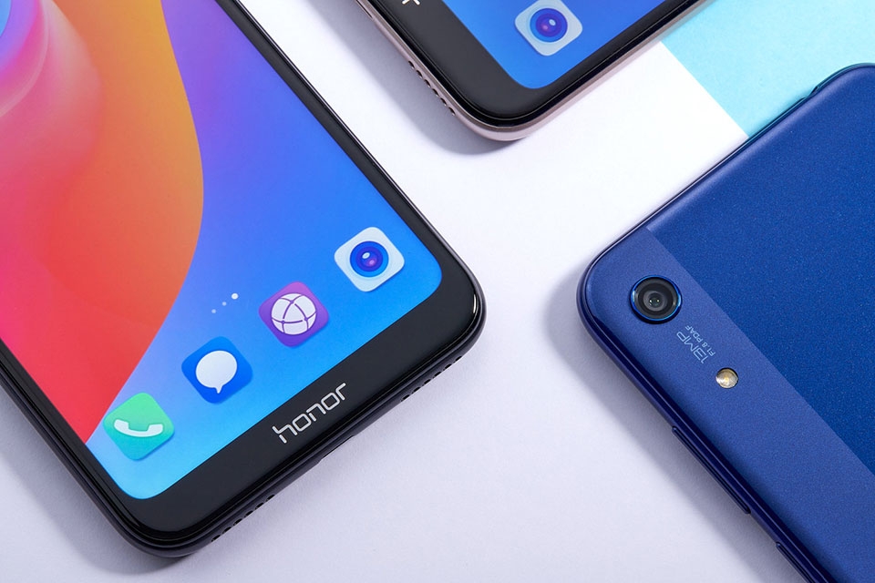 Honor Play 8A