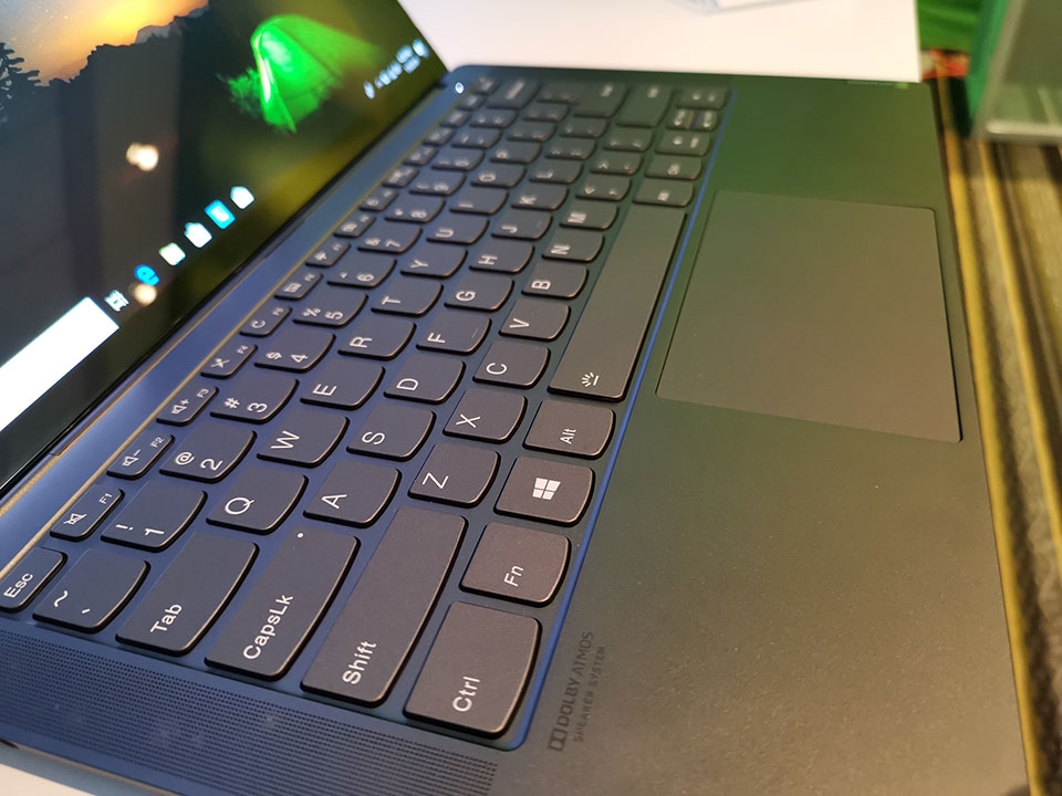 Lenovo Yoga S940