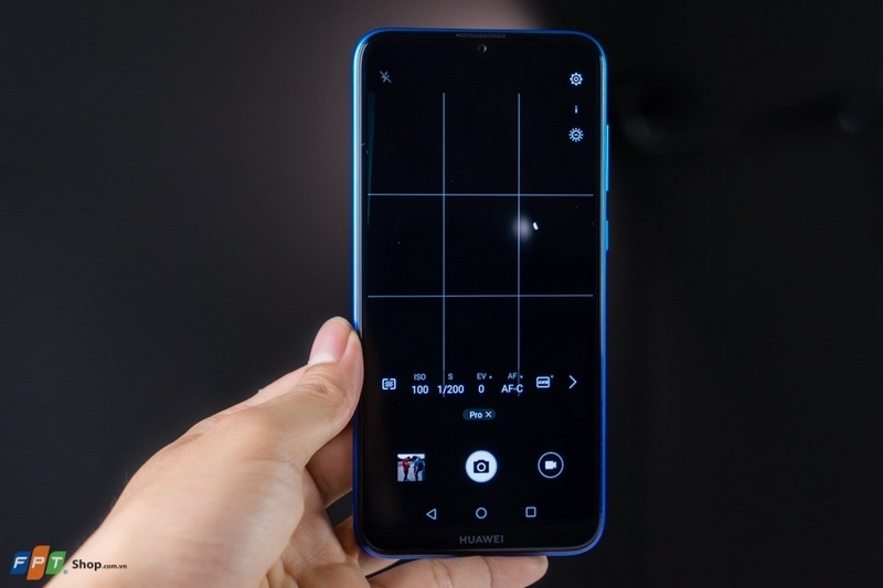 Huawei Y7 Pro (2019) Huawei Y7 Pro (2019)