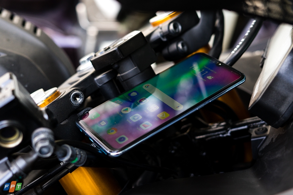 Trên tay Honor 10 Lite 08