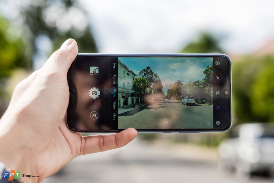 Trên tay Honor 10 Lite 04