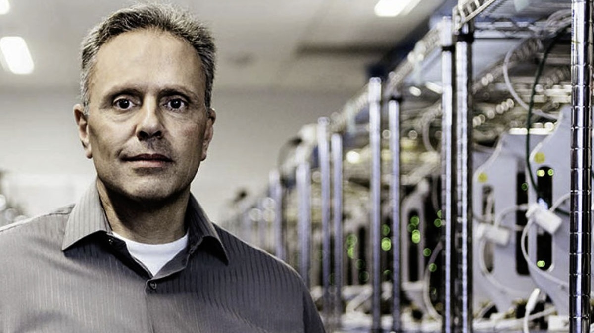 Giám đốc sản xuất chip Apple vẫn ở lại với nhà Táo, không gia nhập Intel