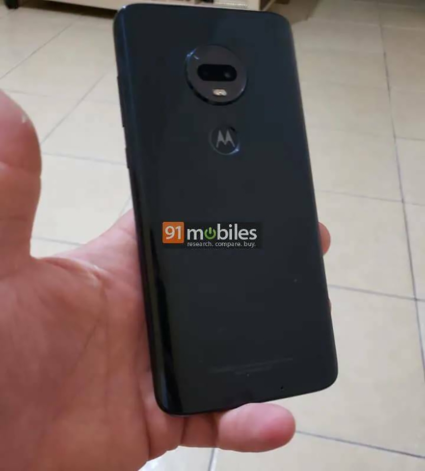 Moto G7 Plus lộ ảnh thực tế (ảnh 2)