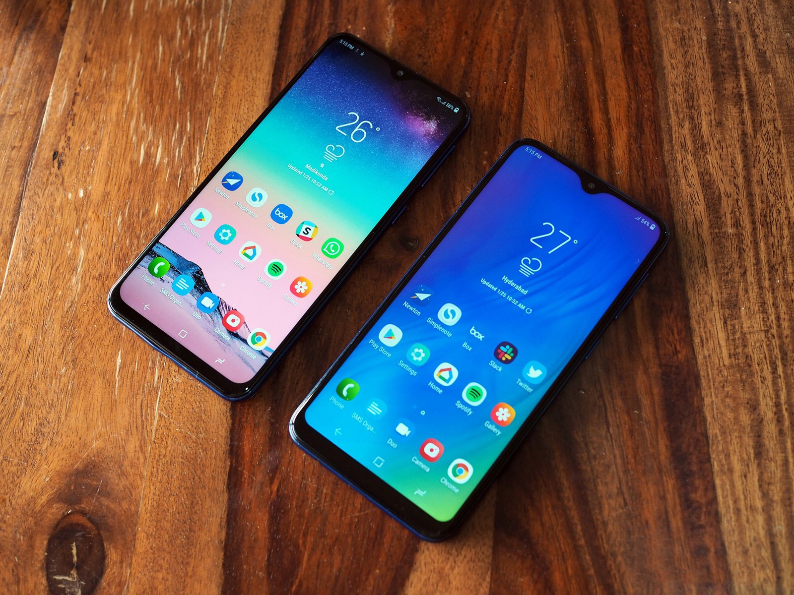 So sánh bộ đôi Galaxy M10 và Galaxy M20, sự khác biệt là gì? 1