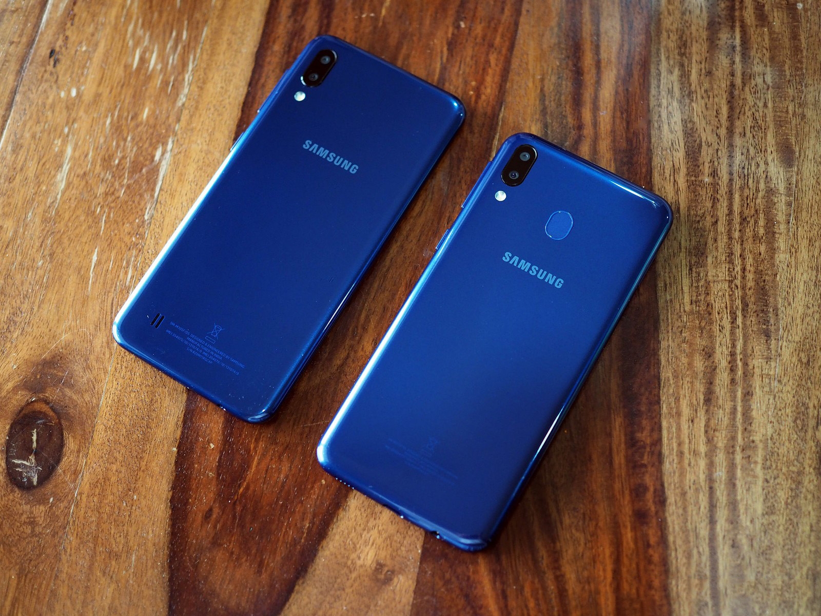 So sánh bộ đôi Galaxy M10 và Galaxy M20, sự khác biệt là gì? 3