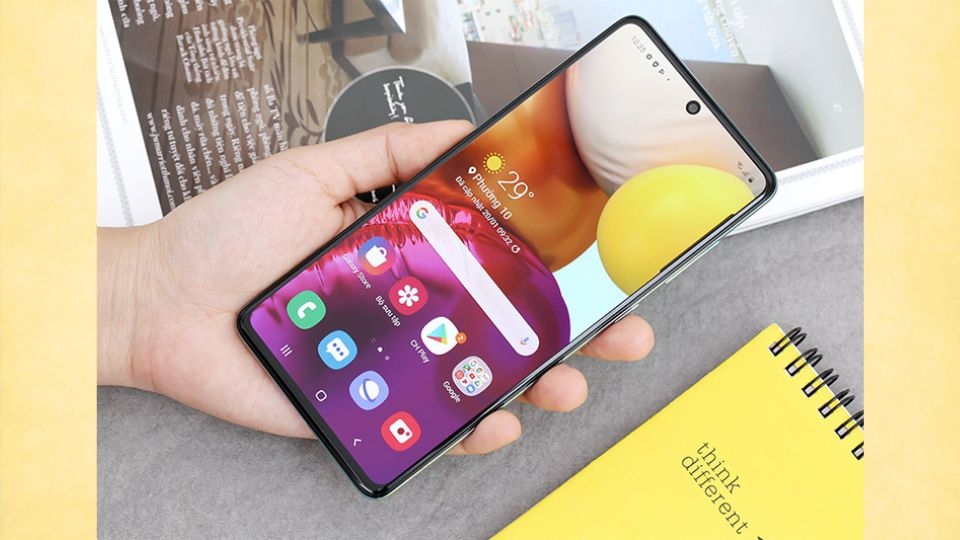 Kiểm tra mặt kính cảm ứng chống trầy