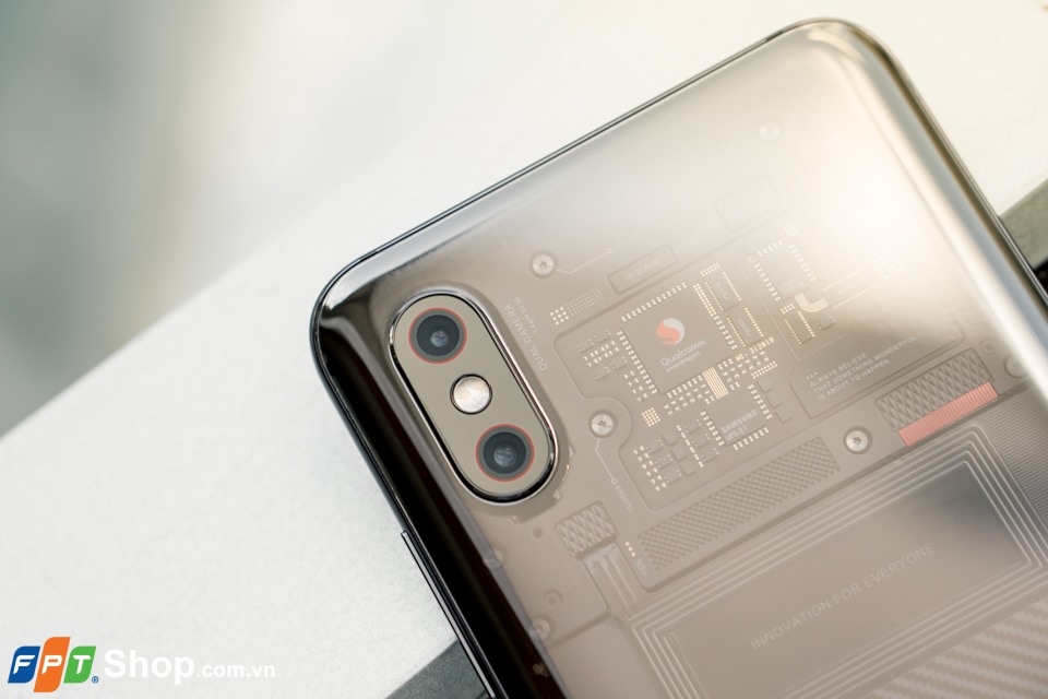 Xiaomi Mi 8 Pro: Giá hợp lý, đủ các “món ăn chơi” với chỉ 15 triệu! (ảnh 8)