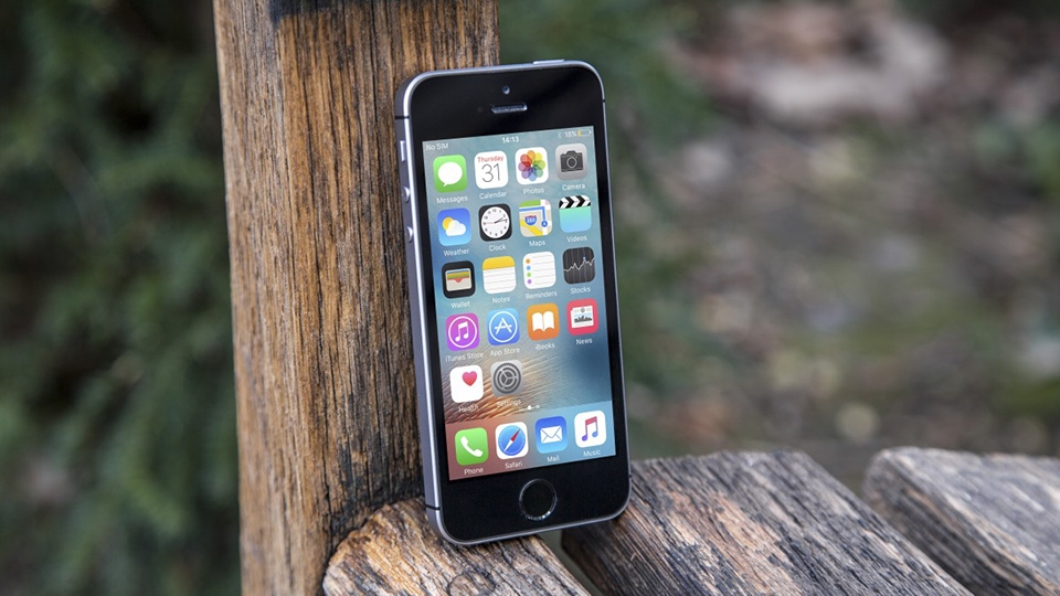 Apple lần thứ 4 mở bán iPhone SE