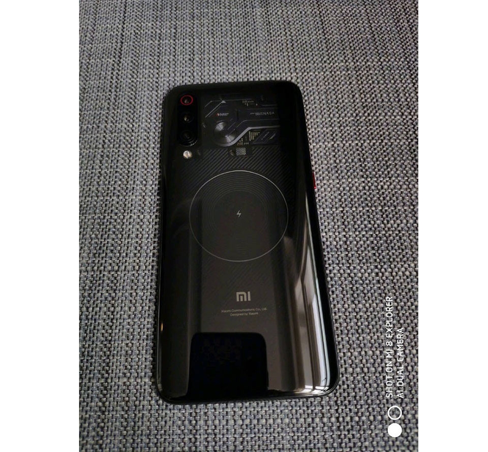 Xiaomi Mi 9 Alita: Battle Angel Xiaomi Mi 9 Alita: Battle Angel