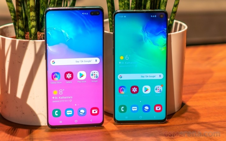 Trên tay Galaxy S10/S10+: Màn hình infinity-O Display, vân tay siêu âm trong màn hình, sạc ngược không dây Trên tay Galaxy S10/S10+: Màn hình infinity-O Display, vân tay siêu âm trong màn hình, sạc ngược không dây