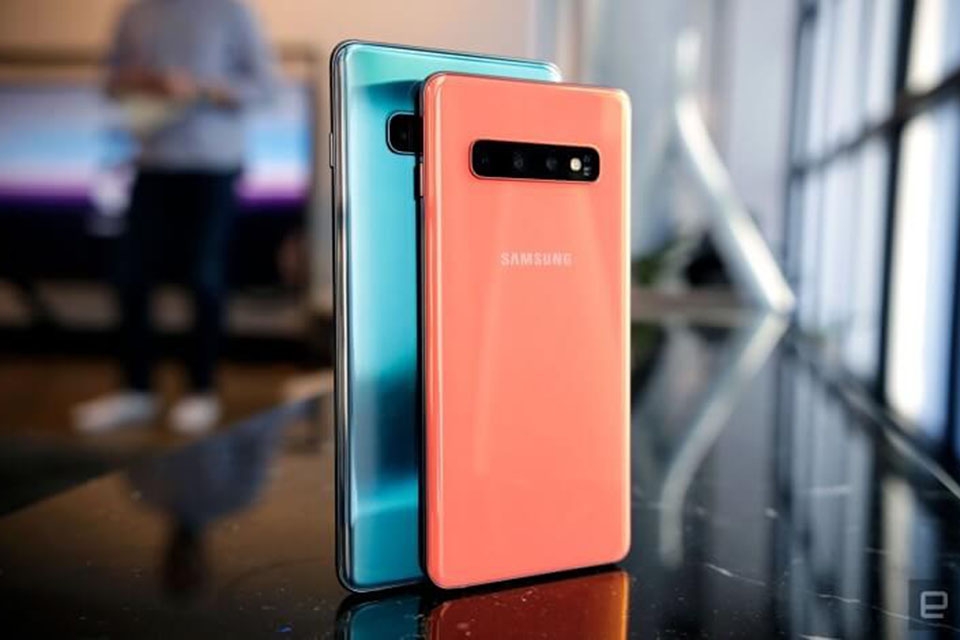 Galaxy S10 vẫn giữ cổng 3.5 mm Galaxy S10 vẫn giữ cổng 3.5 mm