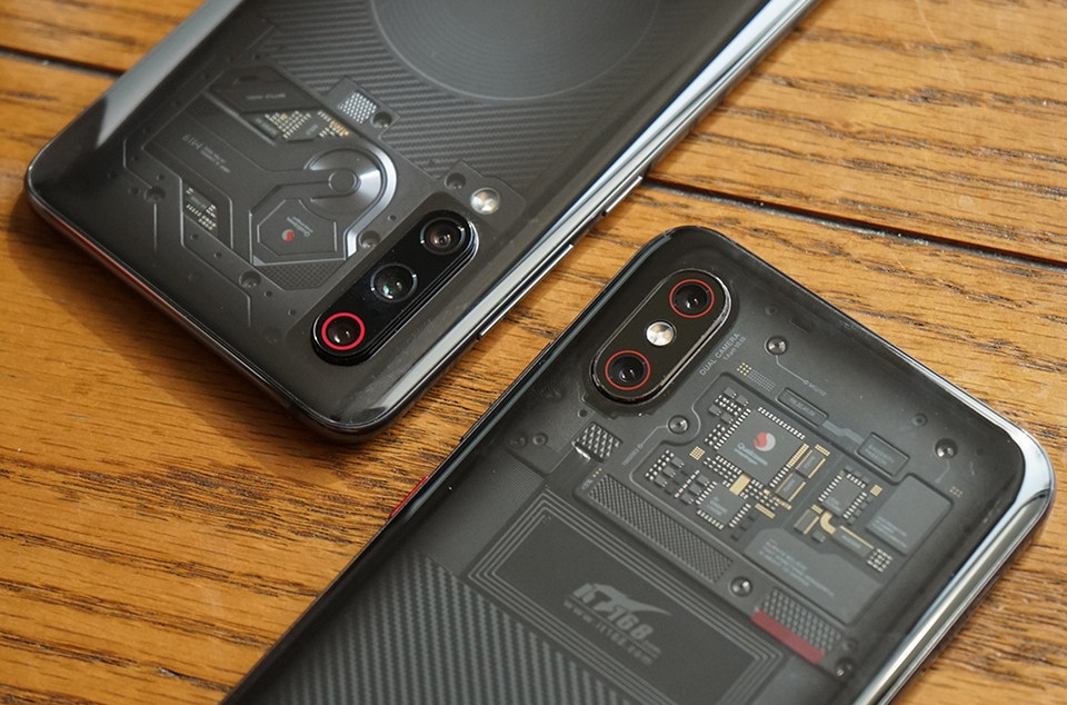 Xiaomi Mi 9 Alita: Battle Angel Xiaomi Mi 9 Alita: Battle Angel