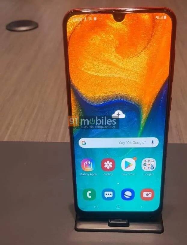 Galaxy A30 lộ ảnh thực tế (ảnh 1)