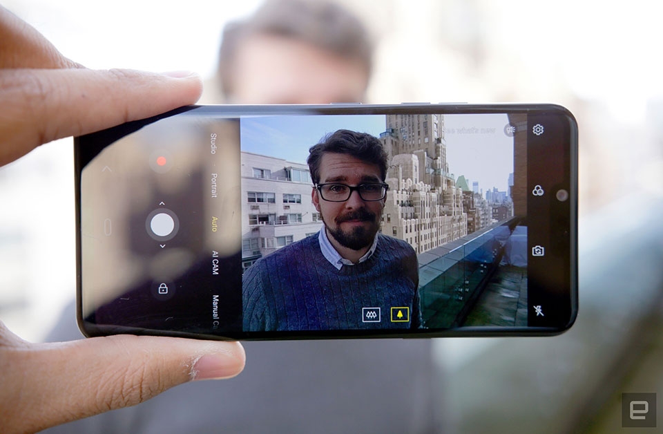 LG G8 ThinQ