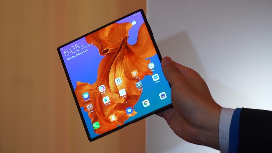 Trên tay Huawei Mate X: Smartphone 5G, gập lại được, 4 camera Leica, giá hơn 60 triệu Trên tay Huawei Mate X: Smartphone 5G, gập lại được, 4 camera Leica, giá hơn 60 triệu