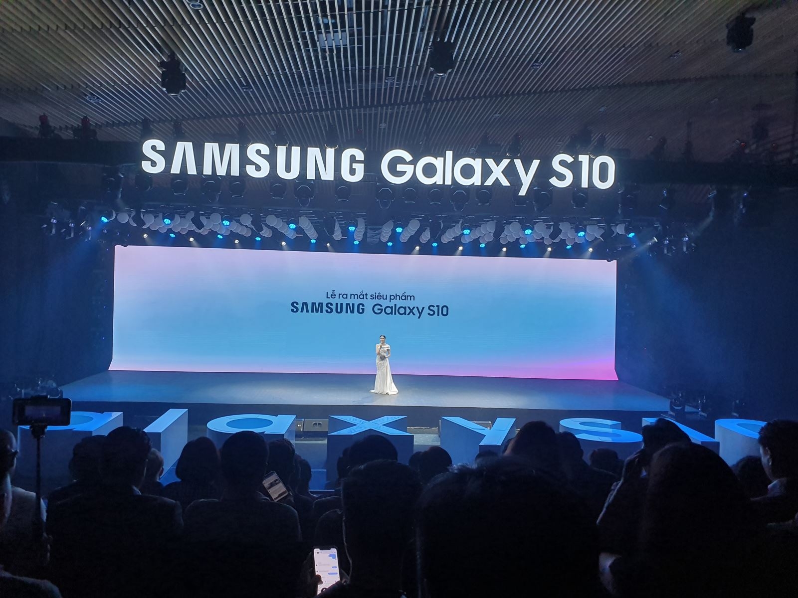 S10