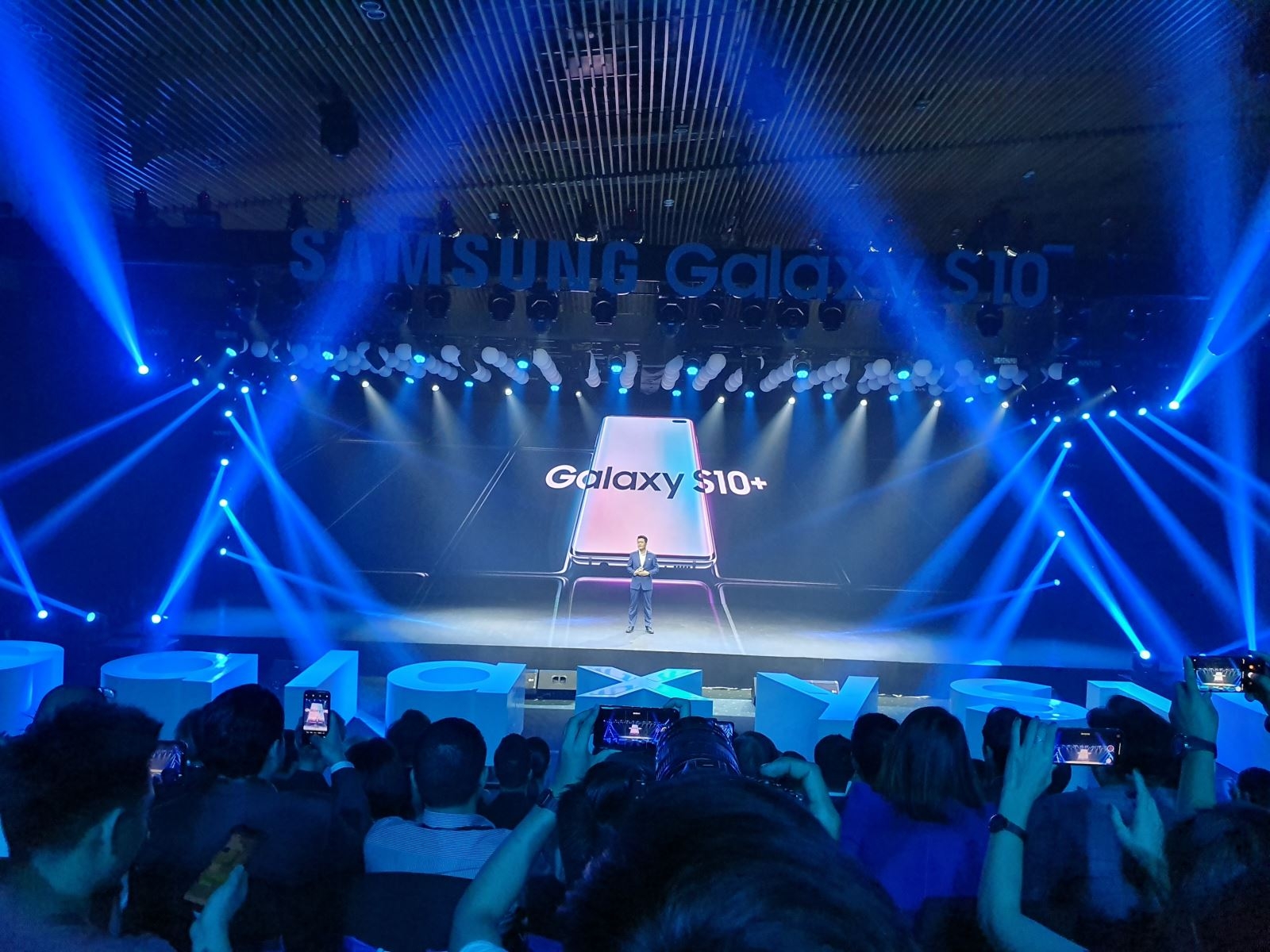 S10