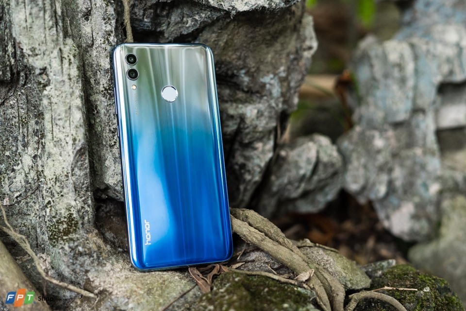 Honor 10 Lite: Đẹp - mạnh song toàn trong tầm giá 5 triệu đồng! (ảnh 1)