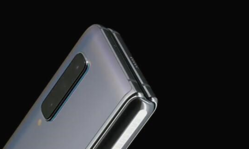 Để trở nên hoàn hảo smartphone màn hình gập cần thay đổi những gì? 5