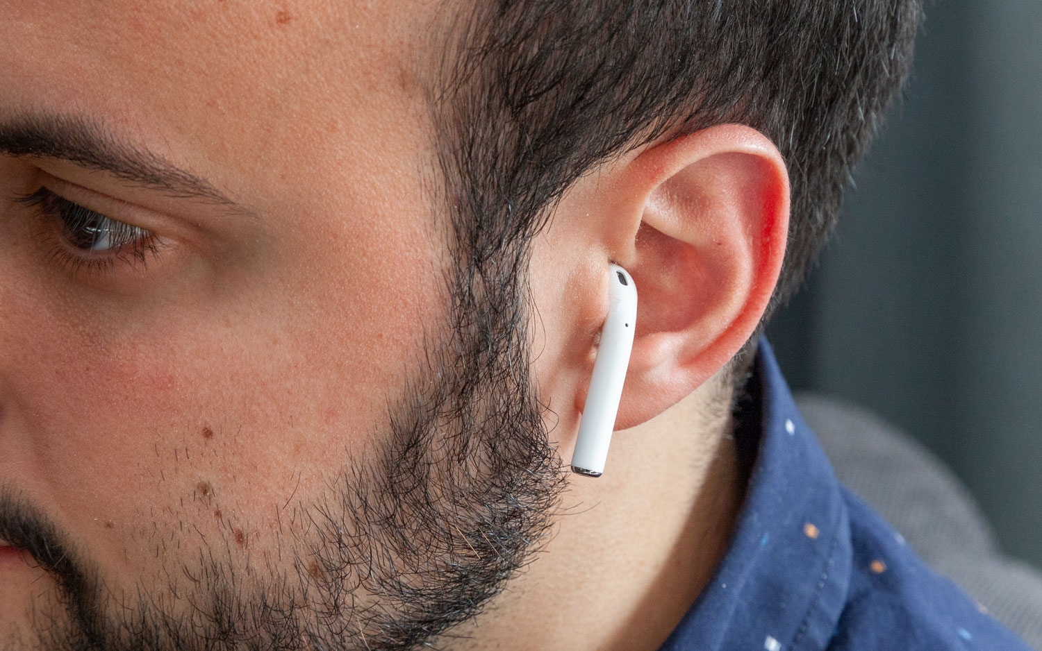 Đại chiến tai nghe không dây: Galaxy Buds và AirPods ảnh 3