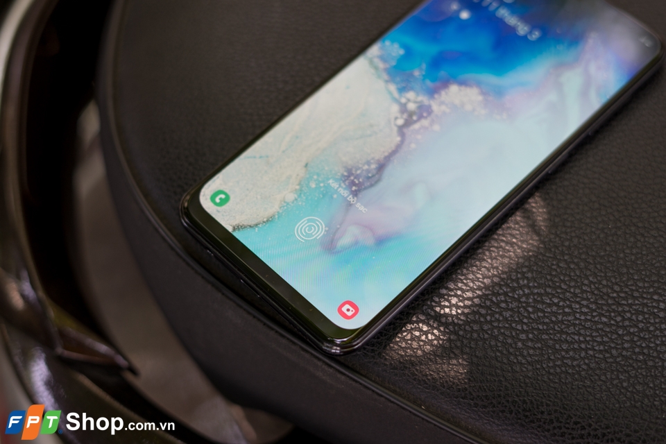 cảm biến vây tay trong màn hình Galaxy A50