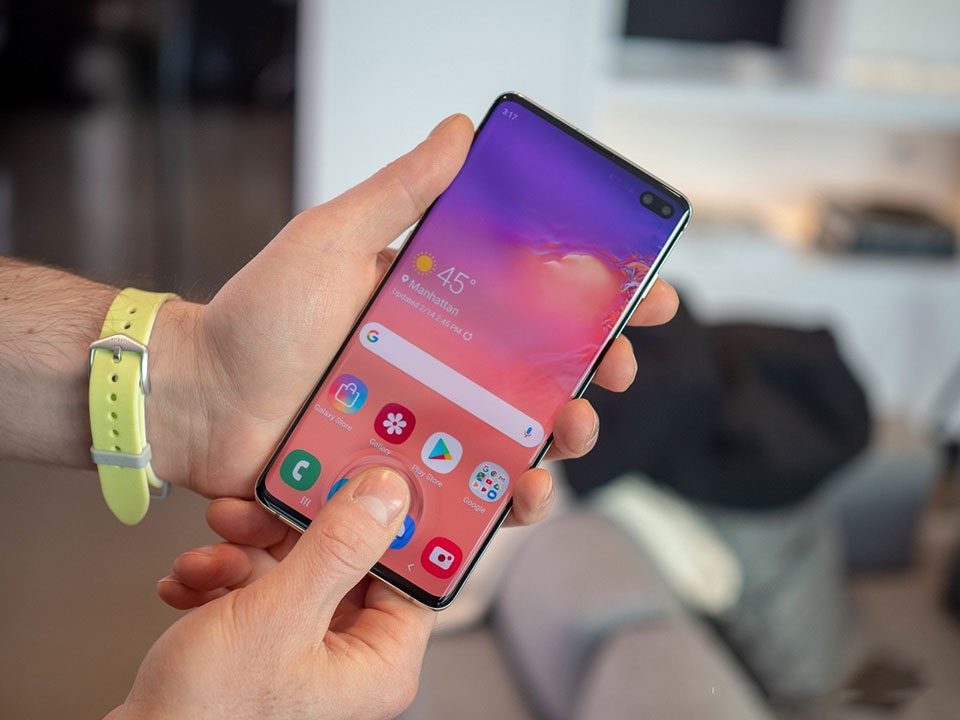 Samsung hứa hẹn sửa lỗi máy quét vân tay siêu âm Galaxy S10