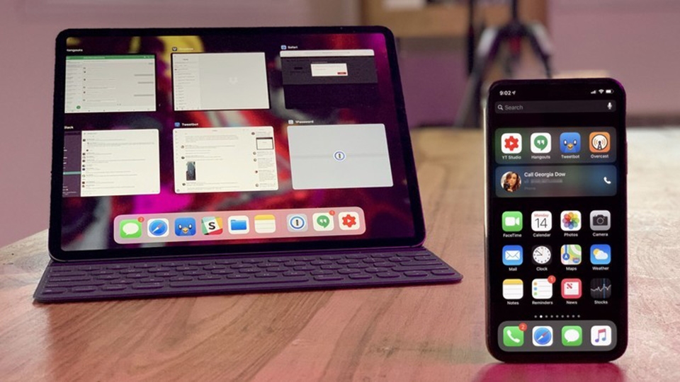 iOS 13 dark mode iOS 13 dark mode