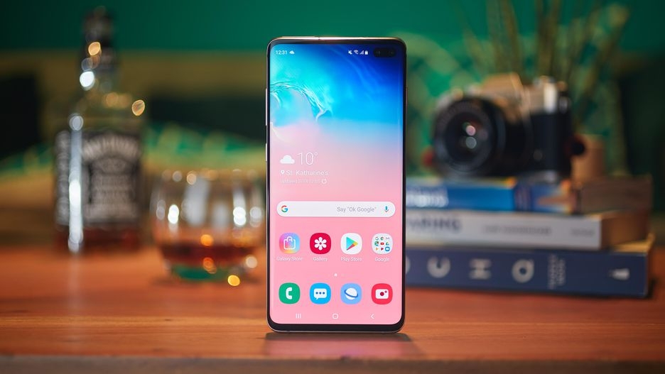 Samsung Galaxy S10 + Samsung Galaxy S10 +