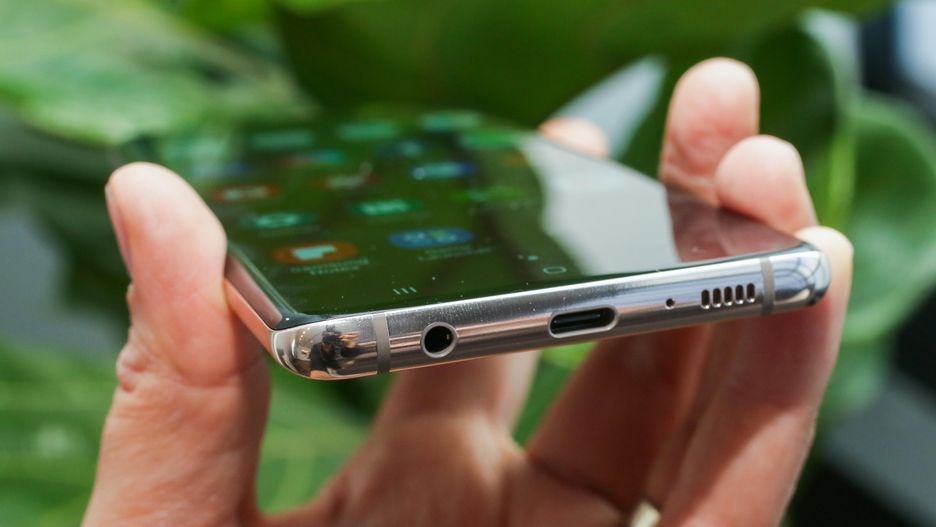 Samsung Galaxy S10 + Samsung Galaxy S10 +