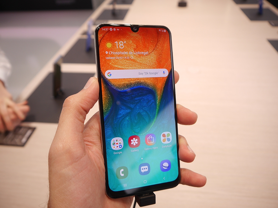 Galaxy A30 (ảnh 5) Galaxy A30 (ảnh 5)