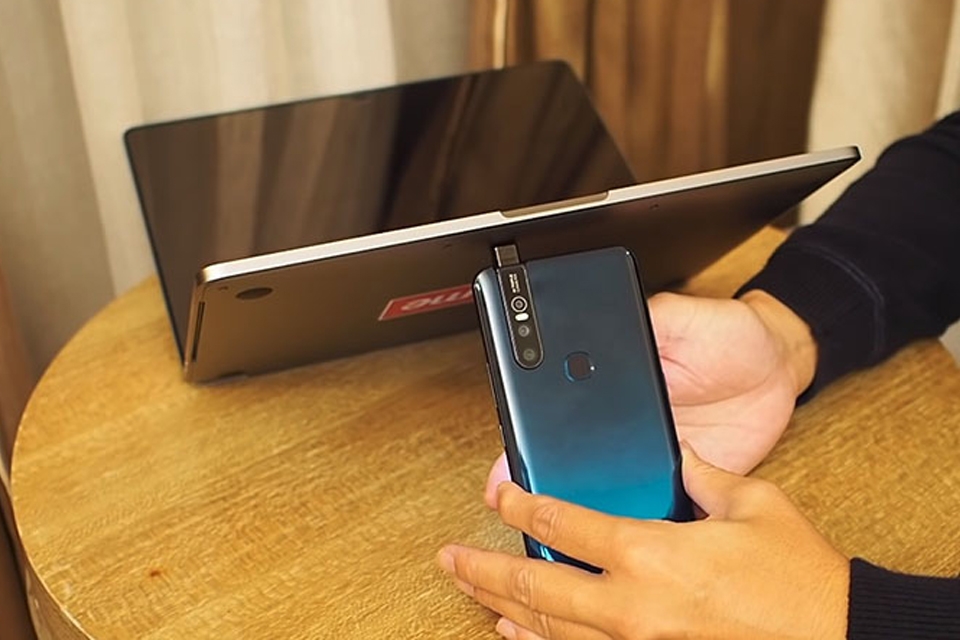 Vivo V15