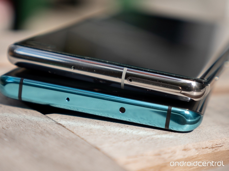 Galaxy S10+ với Huawei P30 Pro Galaxy S10+ với Huawei P30 Pro