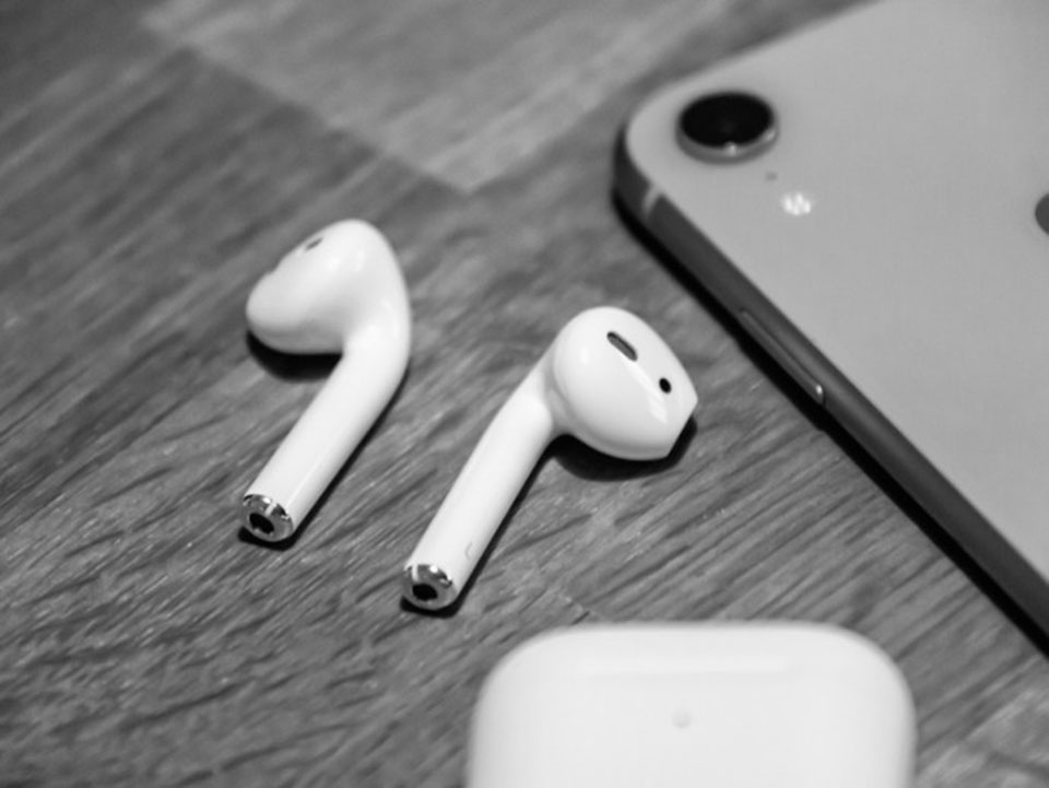AirPods 2 AirPods 2