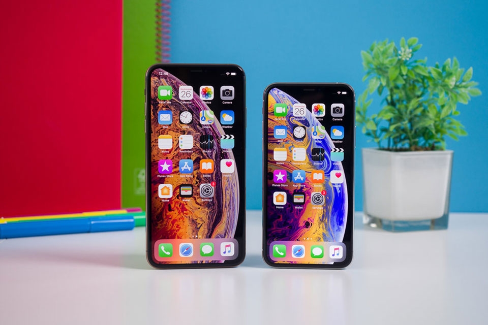 Bạn nên mua iPhone XS / XS Max nào?