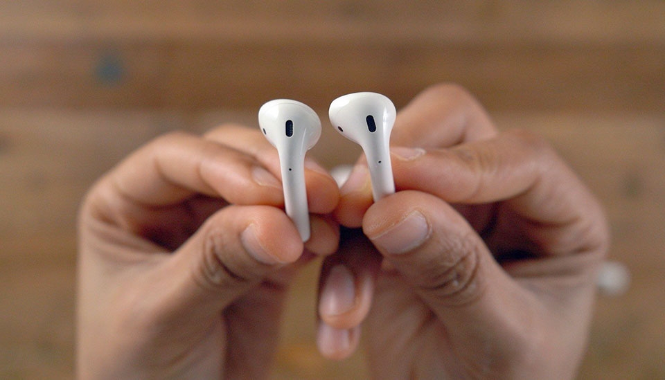 AirPods AirPods
