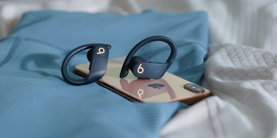 AirPods 2 vs Powerbeats Pro AirPods 2 vs Powerbeats Pro