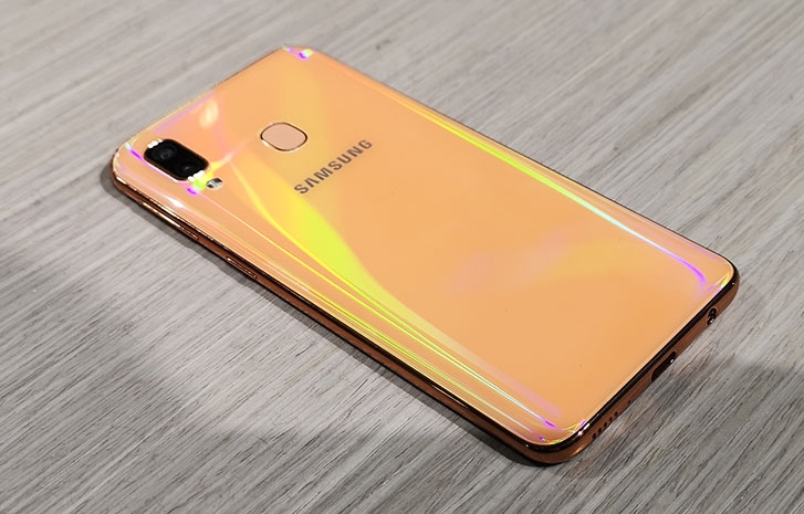 Samsung Galaxy A40 Samsung Galaxy A40