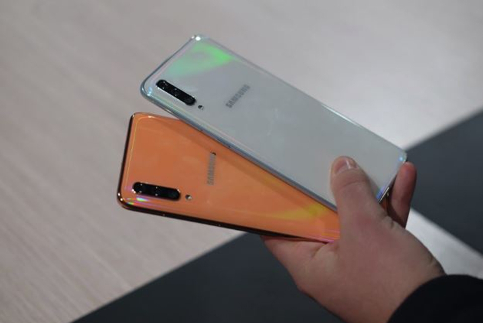 thiết kế Galaxy A70
