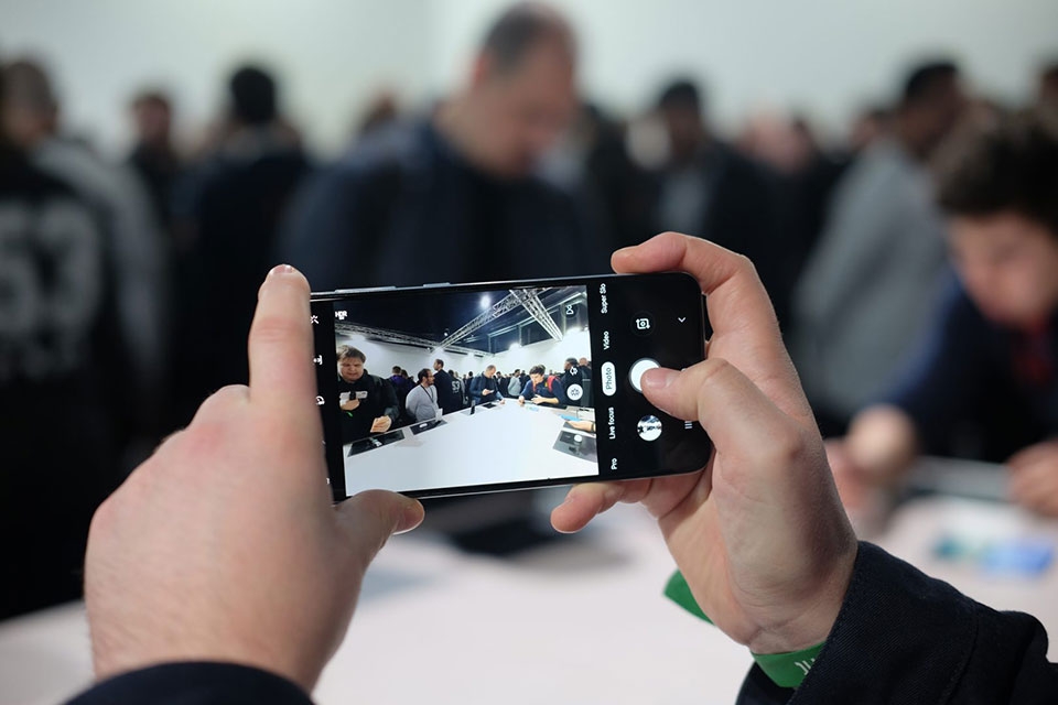 Samsung Galaxy A70 Samsung Galaxy A70
