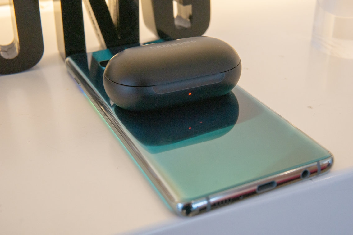 Những tính năng trên Galaxy S10 có thể sẽ xuất hiện trên iPhone 2019 3 Những tính năng trên Galaxy S10 có thể sẽ xuất hiện trên iPhone 2019 3