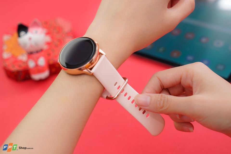 Giải mã 5 điểm tạo nên sức hút từ Galaxy Watch Active: Chiếc smartwatch dành cho giới trẻ
