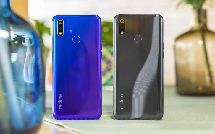 Realme 3 Pro Realme 3 Pro