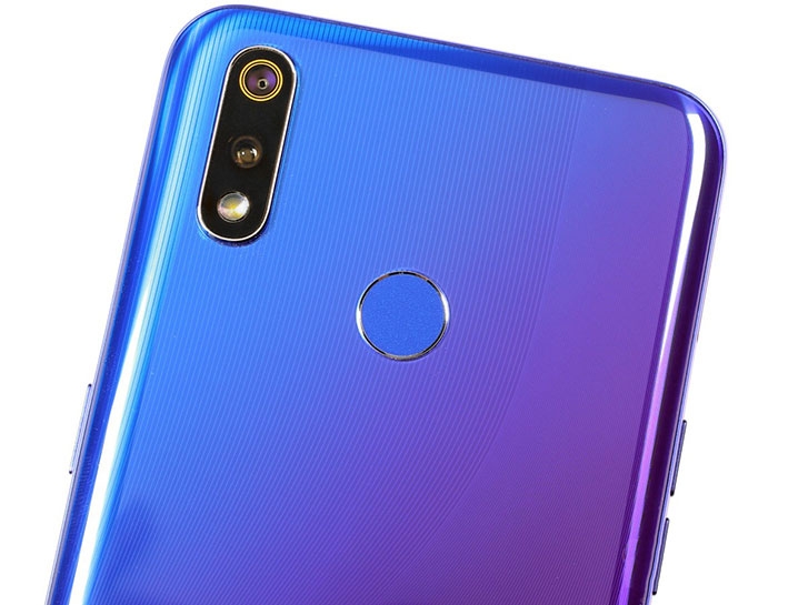 Realme 3 Pro Realme 3 Pro