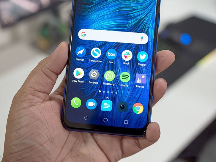 Realme 3 Pro Realme 3 Pro