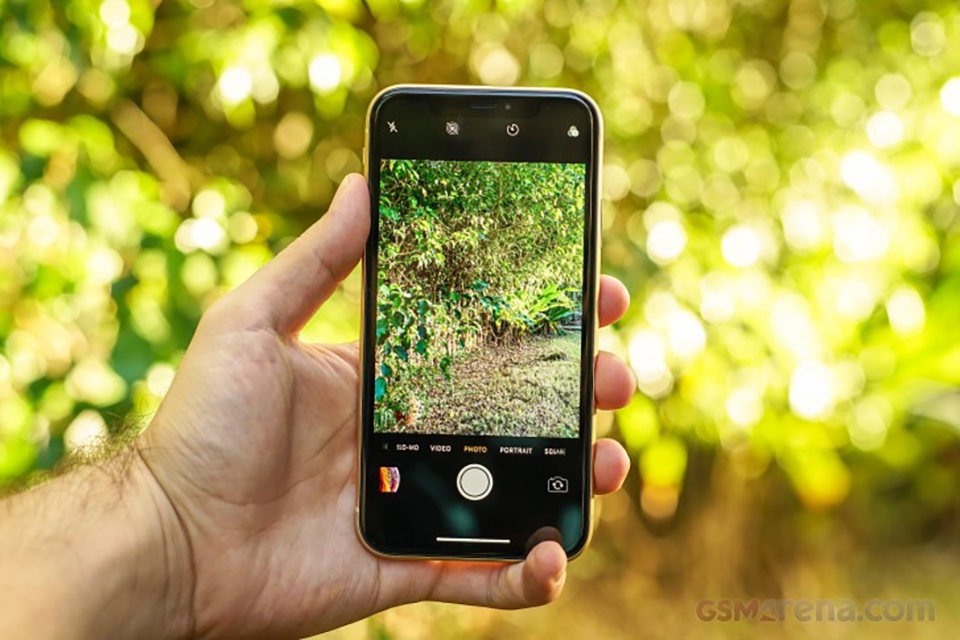 iPhone XR iPhone XR