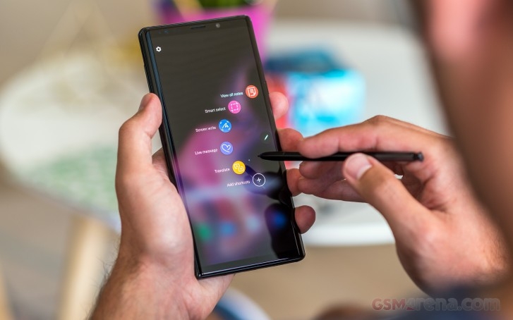 Samsung Galaxy Note 10 Pro sẽ có dung lượng pin “khủng” lên đến 4,500mAh (ảnh 1) Samsung Galaxy Note 10 Pro sẽ có dung lượng pin “khủng” lên đến 4,500mAh (ảnh 1)