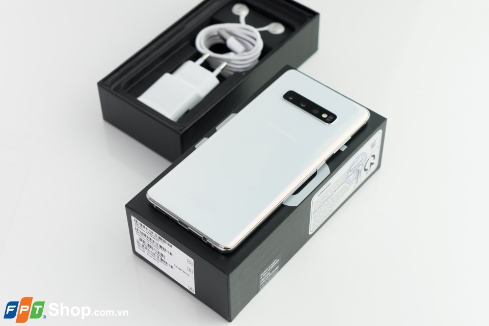 Galaxy S10 Plus Galaxy S10 Plus